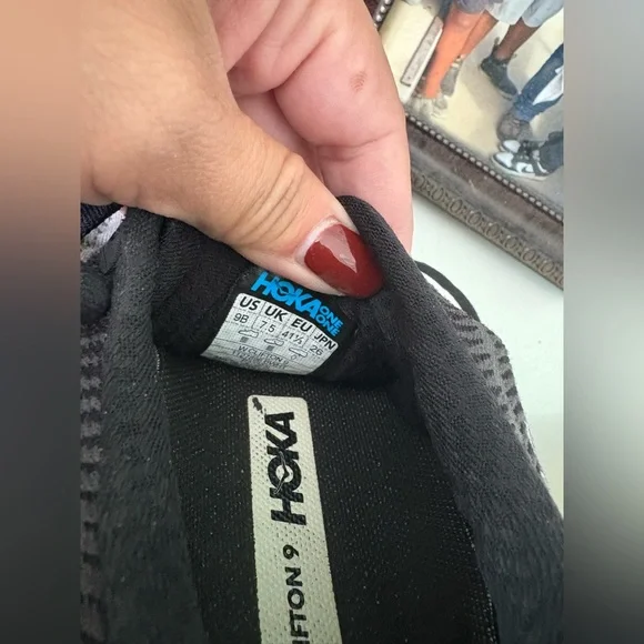 Womens Hoka Clifton 9 running shoes size 9 - Picture 6 of 6